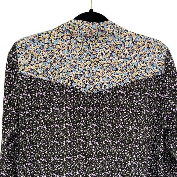 Umgee Mixed Floral Print Western Yoke Collared Snap Front Shirt Medium - Picture 8 of 11